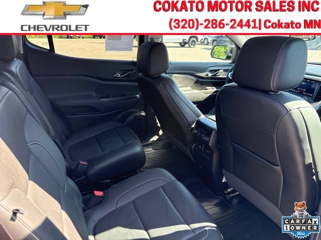 2023 GMC Acadia SLT