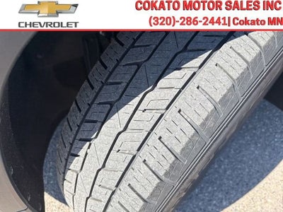2022 Chevrolet Traverse LT Cloth