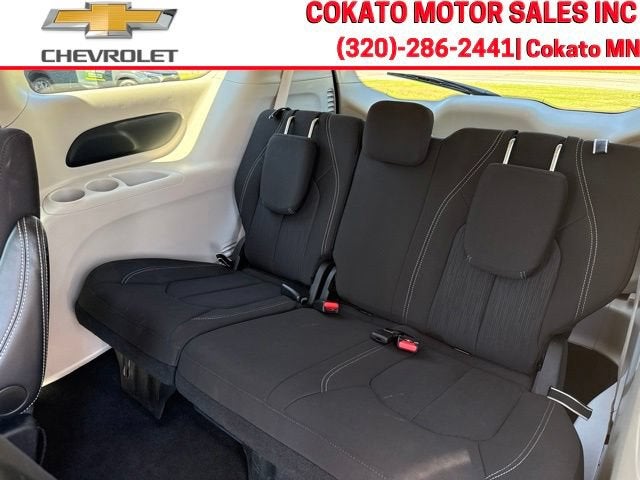 2024 Chrysler Voyager LX