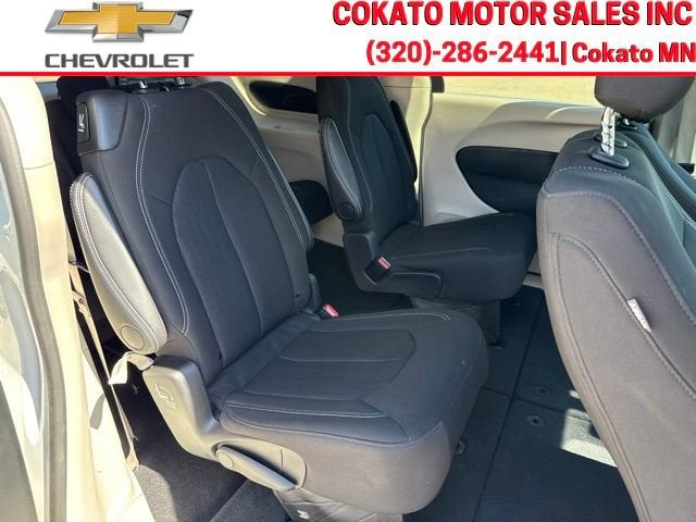 2024 Chrysler Voyager LX