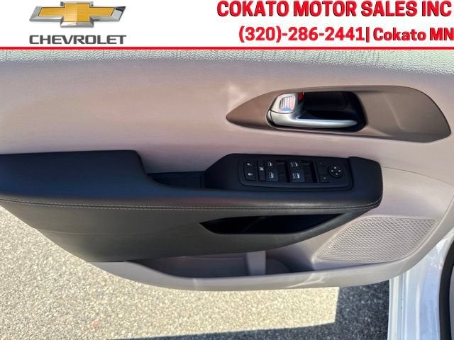 2024 Chrysler Voyager LX