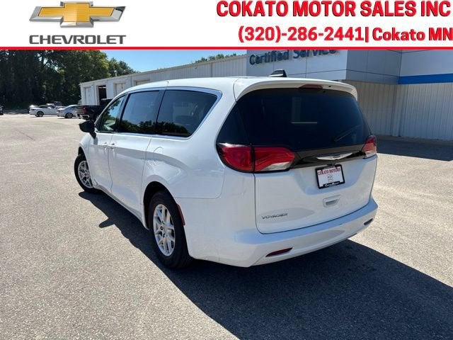 2024 Chrysler Voyager LX