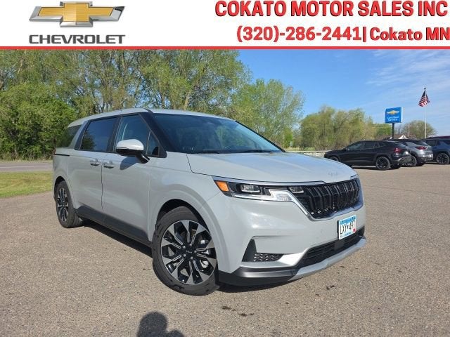 2024 Kia Sedona EX's photo
